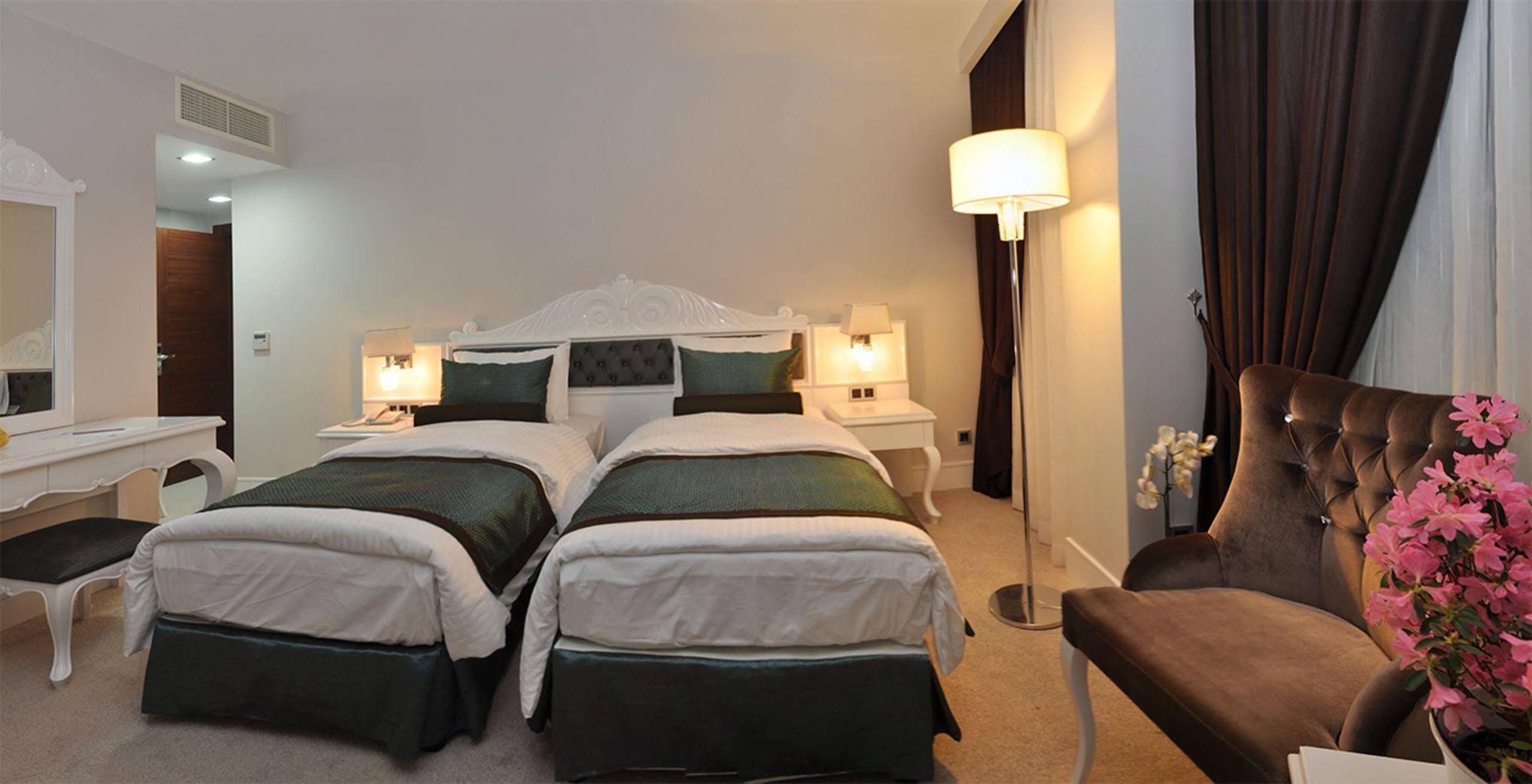 Taksim Line Hotel Istanbul Exterior photo